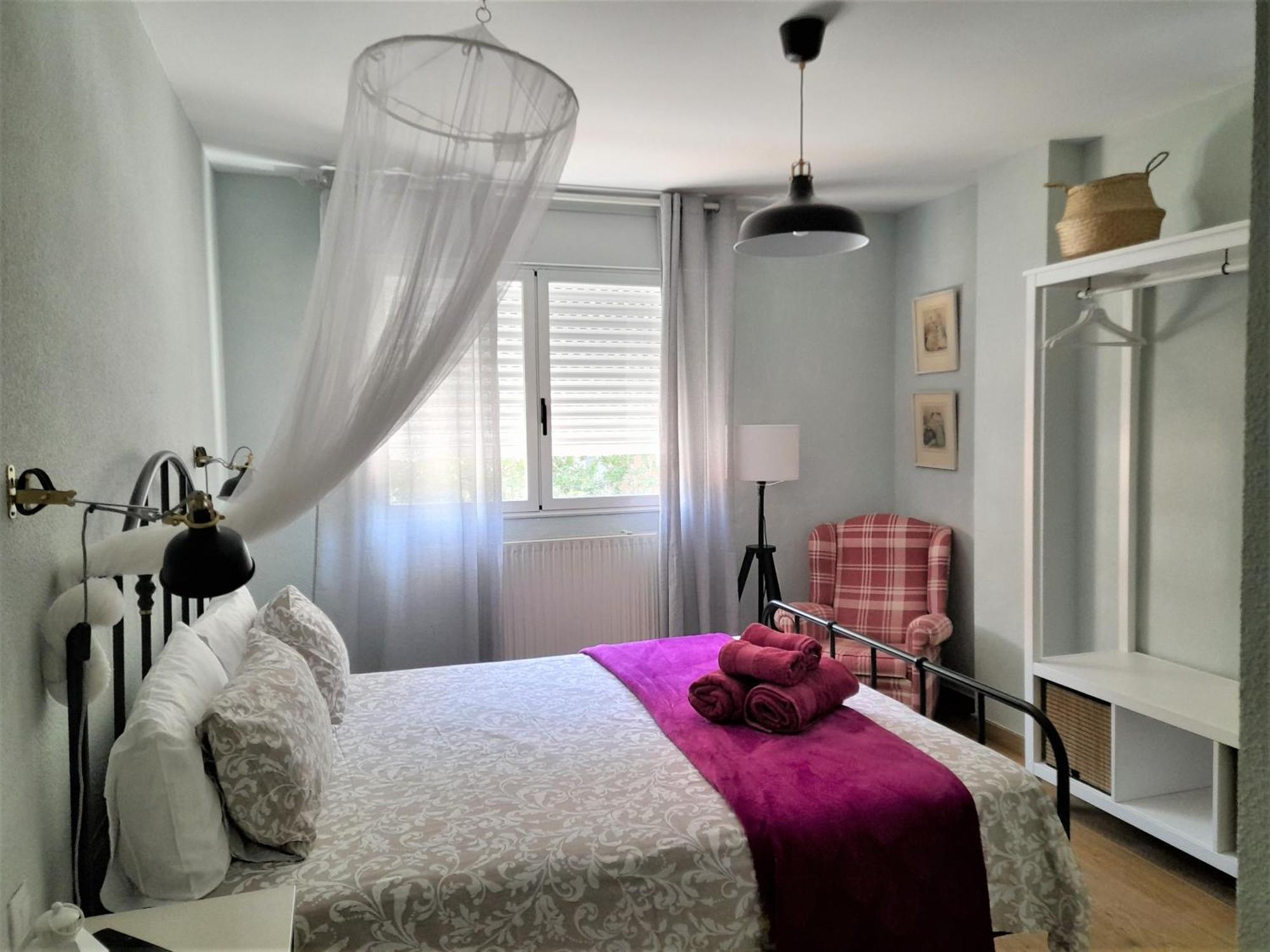 Logrocity Puerta Del Ebro Parking Privado Gratis Logroño Exteriör bild